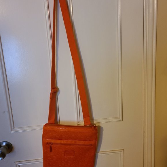 MK crossbody Michael Kors, gently used - Picture 2 of 2